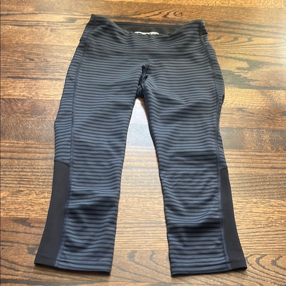 Women’s New Balance Black Striped Leggings